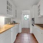 Three-bedroom In ブラーバンド