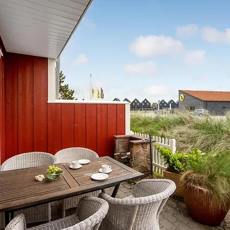 Feriehus Smukt Hjem I Blåvand Med Sauna