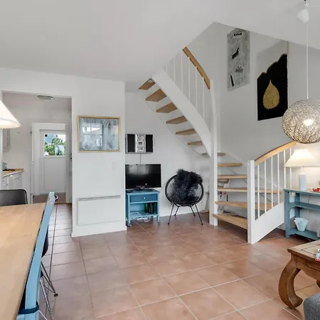 Feriehus Smukt Hjem I Blåvand Med Sauna